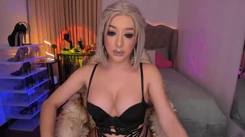 Contessa online show from February 19, 8:43 am