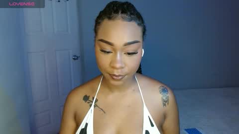 Snapshot of goddess_val chatting on September 27, 10:53 am Valentina online show from September 27, 10:53 am