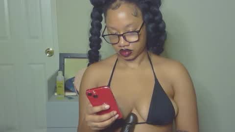 Snapshot of goddessdaisysky chatting on October 18, 2:58 am Goddess Daisy Sky online show from October 18, 2:58 am