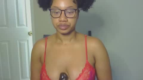 Snapshot of goddessdaisysky chatting on October 19, 6:08 pm Goddess Daisy Sky online show from October 19, 6:08 pm