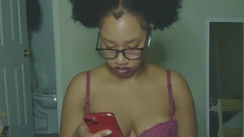 Snapshot of goddessdaisysky chatting on October 31, 2:12 am Goddess Daisy Sky online show from October 31, 2:12 am