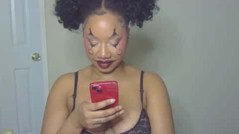 Snapshot of goddessdaisysky chatting on November 1, 12:23 am Goddess Daisy Sky online show from November 1, 12:23 am