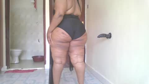 Snapshot of goddessebon chatting on December 5, 7:38 am shasha big online show from December 5, 7:38 am