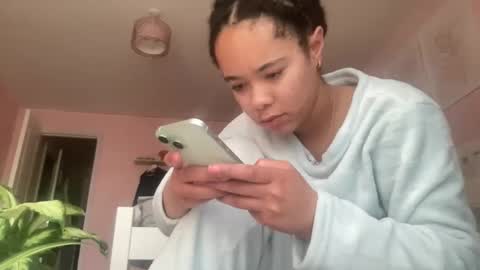 Goddess L online show from April 5, 6:16 pm