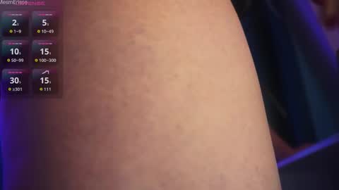 Snapshot of goddesseriss chatting on October 25, 4:53 am MesmErisse online show from October 25, 4:53 am