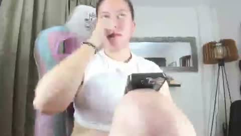 Goddess Jessica and slave Roger online show from March 18, 6:05 am