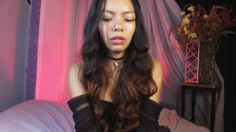 Snapshot of goddessjulieta chatting on March 6, 11:31 pm Julieta online show from March 6, 11:31 pm