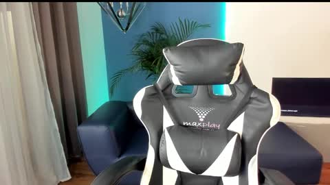 Snapshot of goddessjulieta chatting on September 21, 1:46 pm Julieta online show from September 21, 1:46 pm