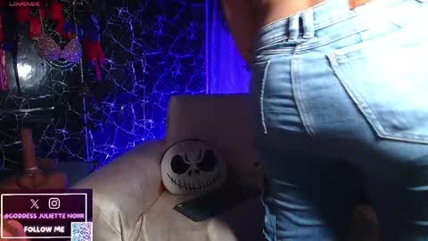 Goddes Juliette Noiir online show from May 21, 10:33 am