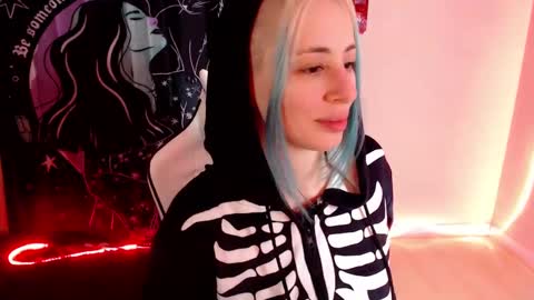 Snapshot of goddesslilith chatting on January 4, 7:55 am Goddess Lilith - 111 tks to PM online show from January 4, 7:55 am