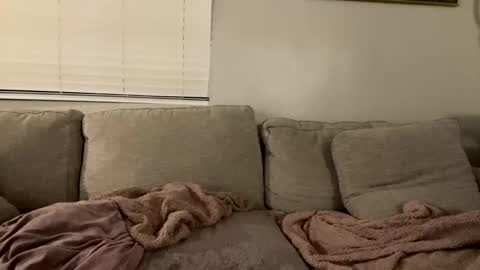 Snapshot of goddessmayvn chatting on February 22, 6:02 am GoddessMayvn online show from February 22, 6:02 am