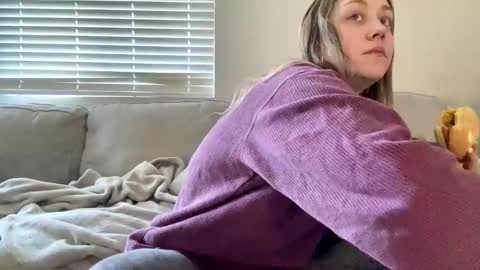 GoddessMayvn online show from April 30, 2:23 pm