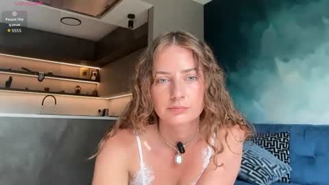 goddessmiamuse online show from June 19, 3:49 pm