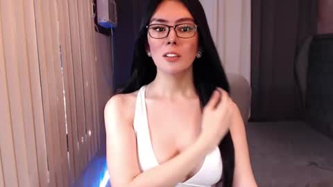 MISS ANGELA online show from July 15, 11:10 pm