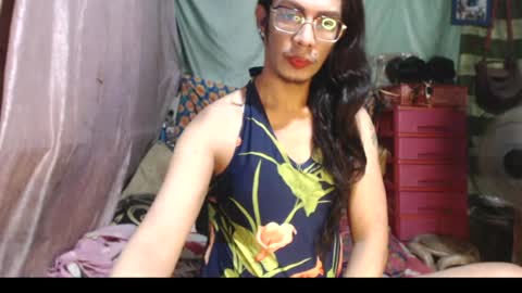 Snapshot of goddesssonyaxxx chatting on June 29, 5:57 am KENNY DOLL online show from June 29, 5:57 am
