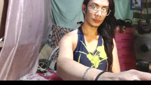 Snapshot of goddesssonyaxxx chatting on July 1, 6:15 am KENNY DOLL online show from July 1, 6:15 am