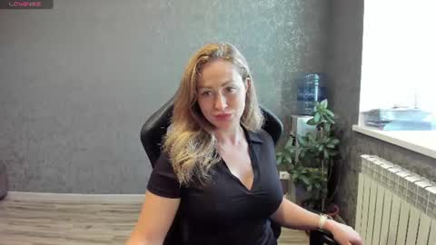 goddessssssssssss online show from June 11, 6:44 am