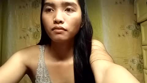 Snapshot of goddessvina7068 chatting on June 24, 4:33 am goddessvina7068 online show from June 24, 4:33 am