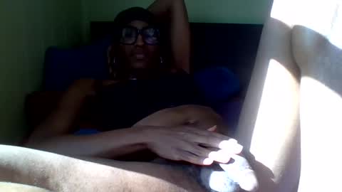 Snapshot of goddexx_kii chatting on October 5, 6:50 pm goddexx_kii online show from October 5, 6:50 pm