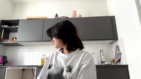 Snapshot of goldasero chatting on June 23, 12:47 pm goldasero online show from June 23, 12:47 pm