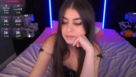 Snapshot of goldbabys chatting on November 13, 5:45 pm GoldBabyS online show from November 13, 5:45 pm