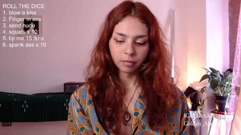 Snapshot of golden_alaska chatting on December 13, 9:09 pm Alaska online show from December 13, 9:09 pm