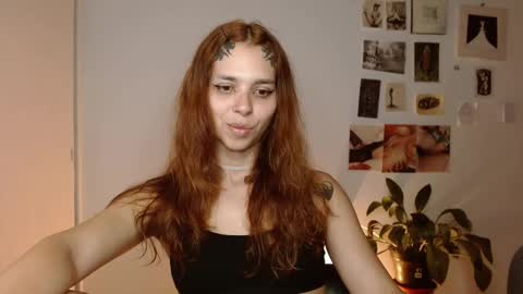 Snapshot of golden_alaska chatting on December 4, 1:48 am Alaska online show from December 4, 1:48 am