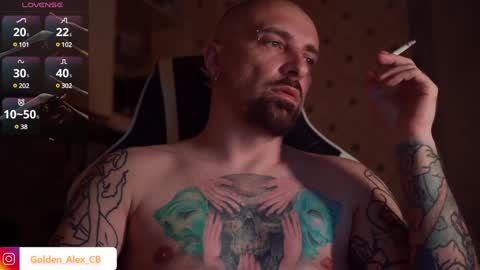 Snapshot of golden_alex chatting on February 4, 2:39 am Alex online show from February 4, 2:39 am