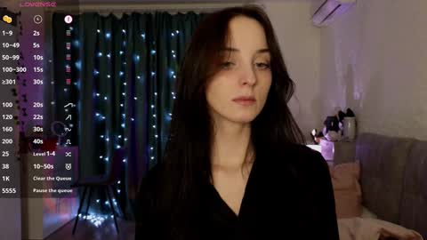 Snapshot of golden_bag chatting on March 11, 12:11 am Jess online show from March 11, 12:11 am