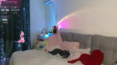 Snapshot of golden_bag chatting on October 21, 10:10 pm Jess online show from October 21, 10:10 pm