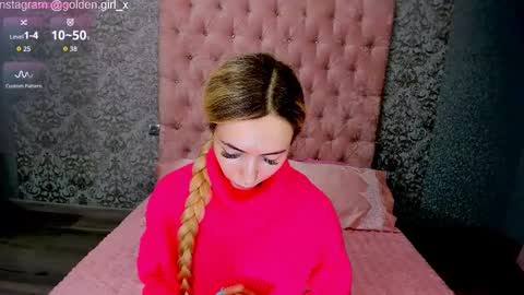 Snapshot of golden_girl__ chatting on September 24, 3:10 am golden girl online show from September 24, 3:10 am