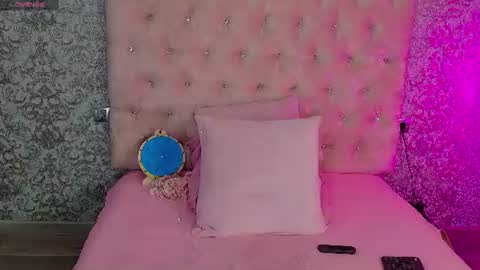 golden girl   online show from August 1, 2:00 am