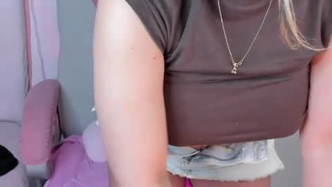 golden_issy online show from July 30, 2:21 am