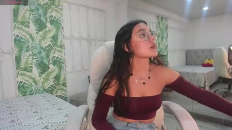 golden_muse online show from February 21, 12:28 pm