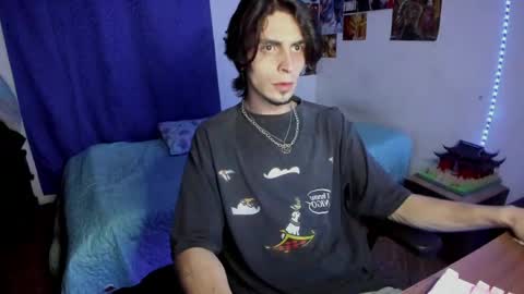 Jmmmm online show from May 2, 11:26 am