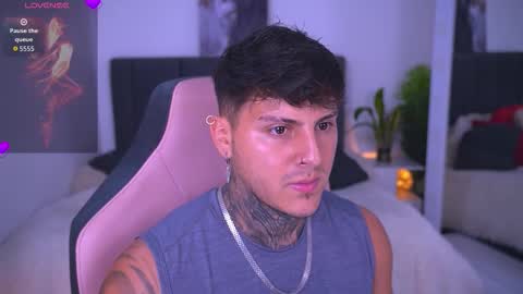 goldenatlasx online show from March 27, 7:57 pm