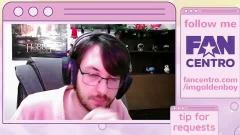 Snapshot of goldenboycontent chatting on December 5, 10:45 pm Golden Boy online show from December 5, 10:45 pm