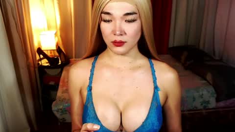 AVA online show from June 8, 1:28 am