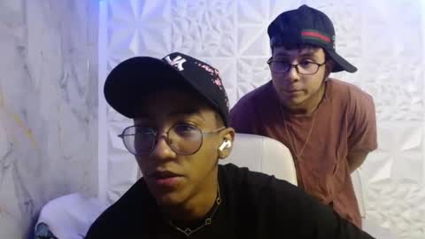 Jeff and Sebas online show from April 19, 7:38 pm