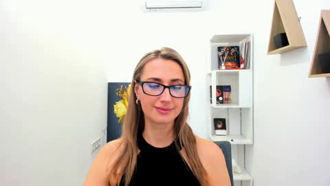 Olivia online show from January 27, 1:37 am