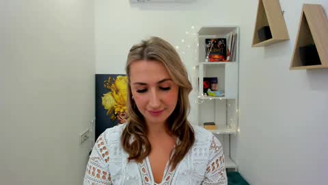 Olivia online show from January 31, 3:30 am