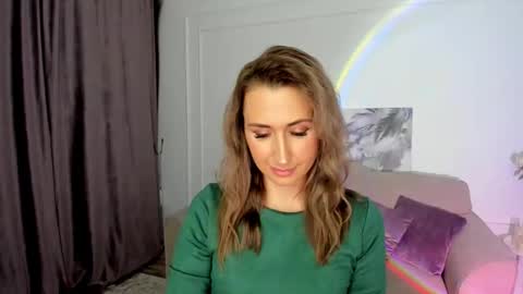 Olivia online show from November 19, 3:50 am