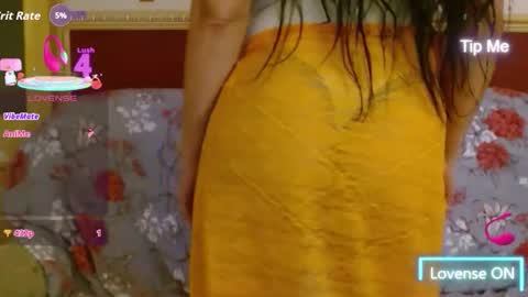 Snapshot of goldgirl89763 chatting on October 8, 11:57 pm goldgirl89763 online show from October 8, 11:57 pm