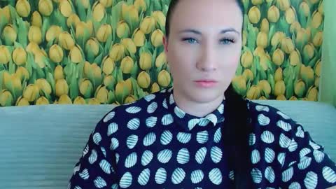 goldmoonn online show from September 14, 12:04 pm