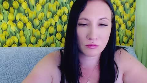 Snapshot of goldmoonn chatting on July 20, 12:29 pm goldmoonn online show from July 20, 12:29 pm