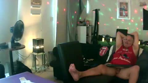 goldyguy011 online show from January 31, 6:02 am