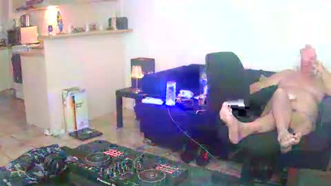 goldyguy011 online show from May 23, 12:09 pm
