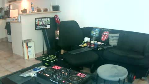 goldyguy011 online show from June 15, 7:38 pm