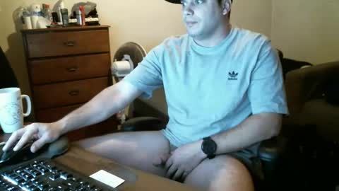 Snapshot of goleafzgo chatting on March 12, 7:57 am goleafzgo online show from March 12, 7:57 am