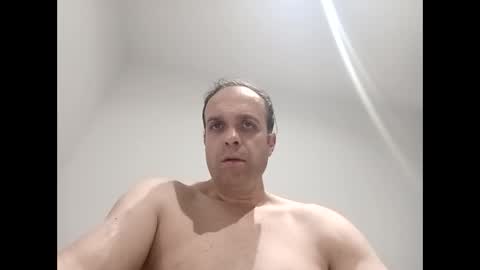 golemkur25 online show from April 16, 9:39 pm